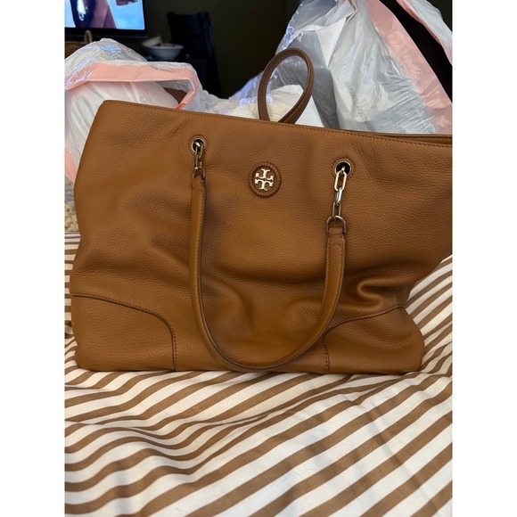 Tory Burch Handbags - Tory Burch Triple Compartment Tote – Camel Pebbled Leather Large